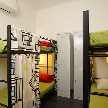 Rain Forest 149 Hostel Singapore Exterior photo